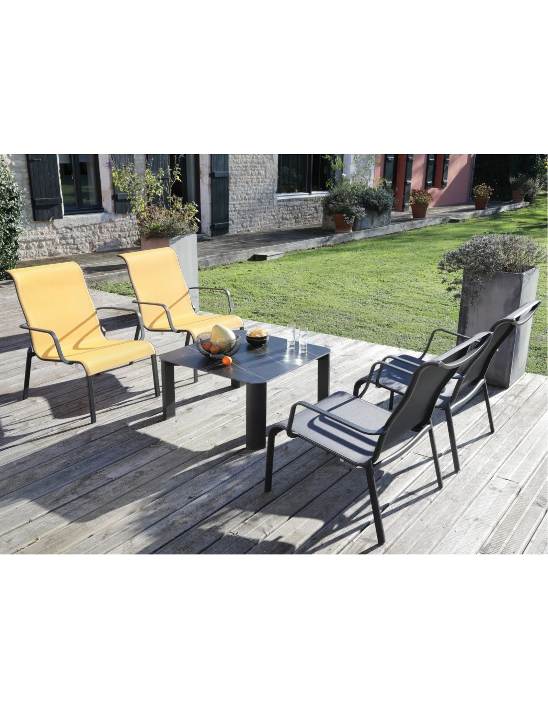 Fauteuil Bas Lounge Cauro En Aluminium - Coloris Au Choix - Graphite / Moutarde 5 Fauteuil Bas Lounge Cauro En Aluminium - Coloris Au Choix - Graphite / Moutarde - Image 3